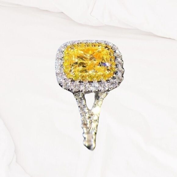 Stamped 925 Sterling Silver CZ 1CT Yellow Citrine w/ Pave Style Crystals - Picture 2 of 5